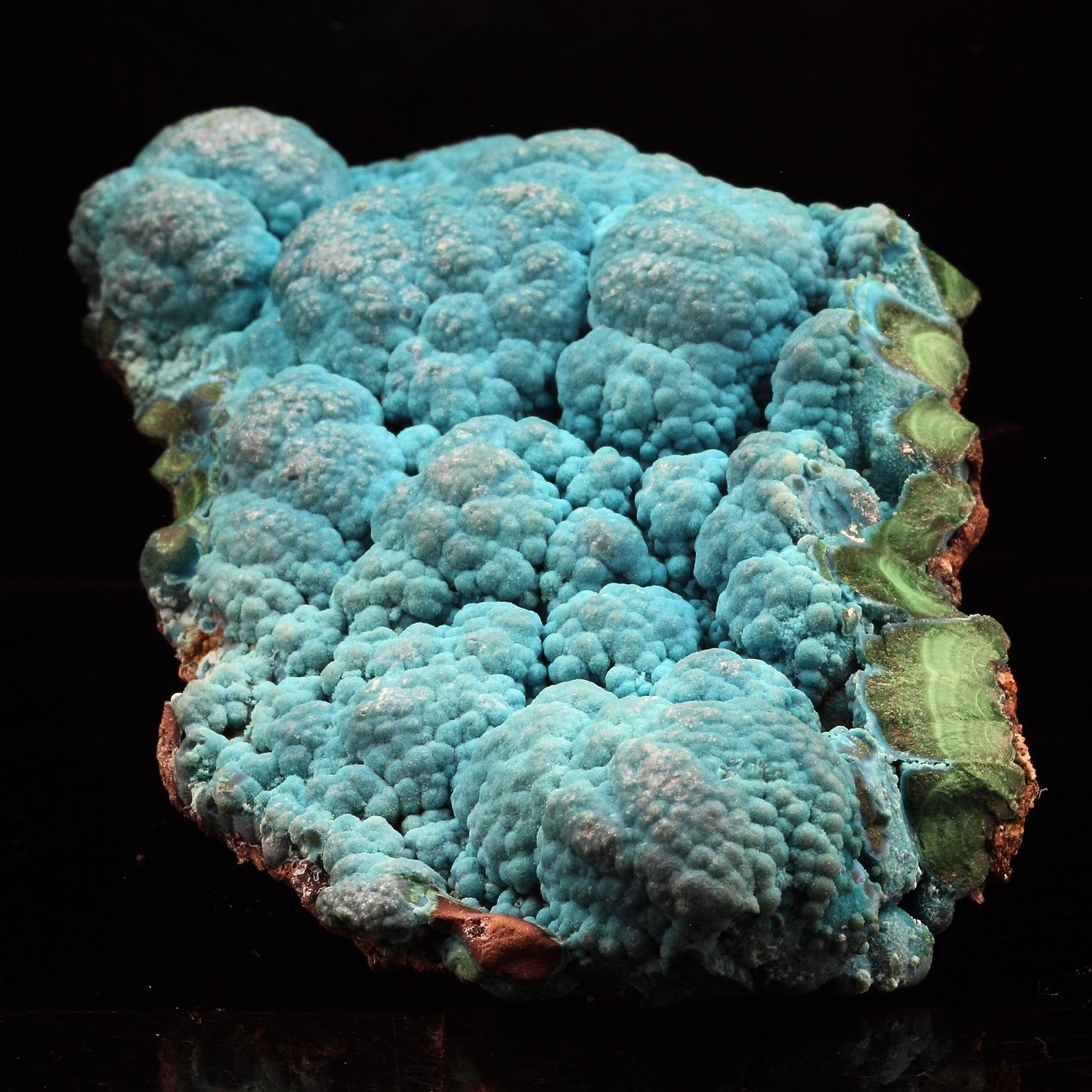 Chrysocolle. 619.0 carats. Lupoto Mine, Katanga, Congo
