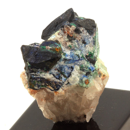 Cuprite. 163.0 carats. Katanga, Congo