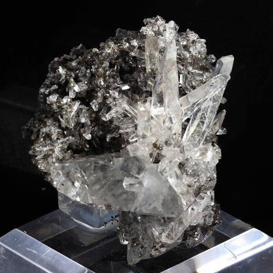 Calcite. 324.5 carats. Hunan Province, Chine