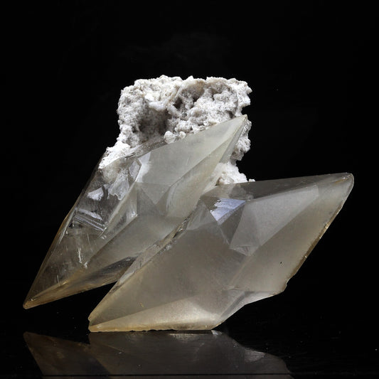 Calcite. 487.5 carats. Elmwood mine, Carthage, Tennessee, USA