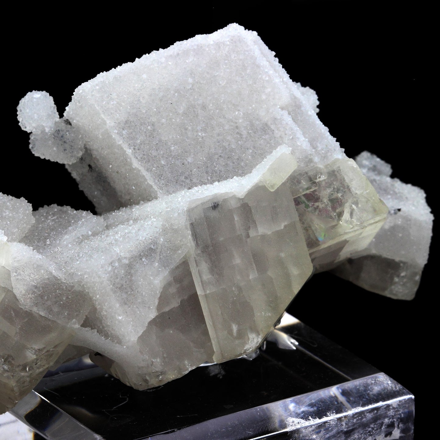 Baryte, Quartz, Stibnite. 1547.0 carats. Murray mine, Elko Co., Nevada, USA