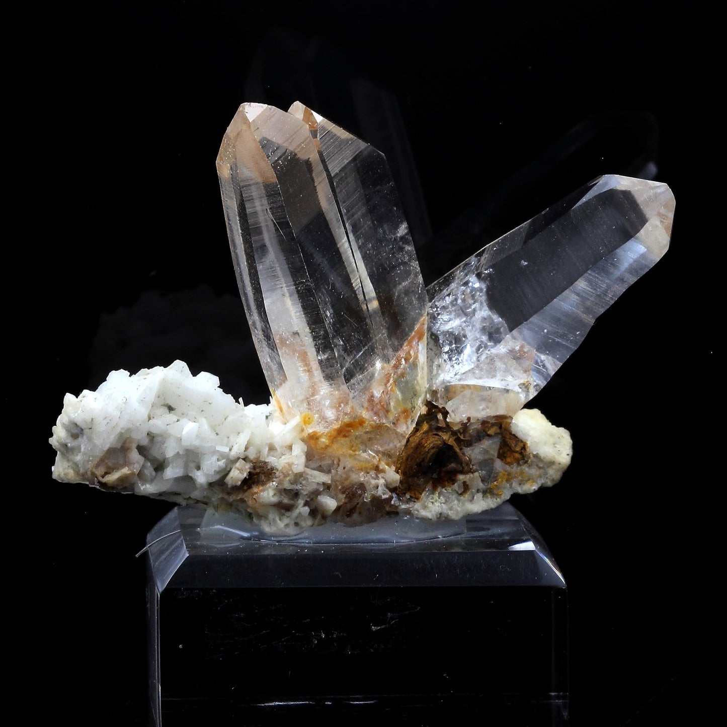 Quartz + Albite, 304.0 carats, l'Oisans, Isère, France