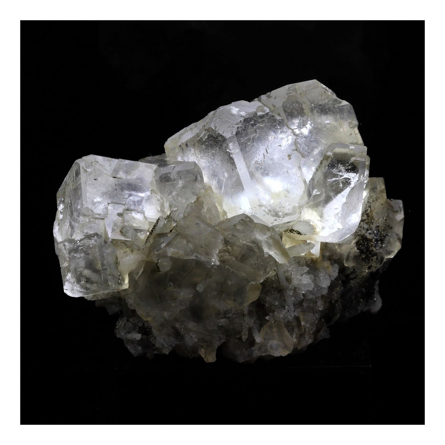 Fluorite. 1052.0 carats. Nikolaevskiy Mine, Dal'negorsk, Russie