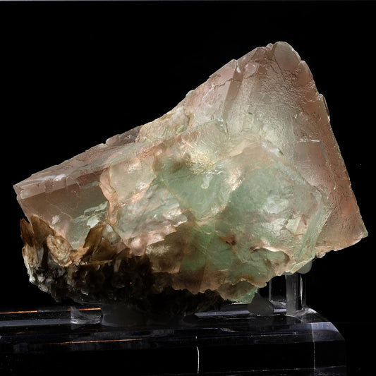 Fluorite, Muscovite. 2608.5 carats. Nagar, Gilgit, Pakistan