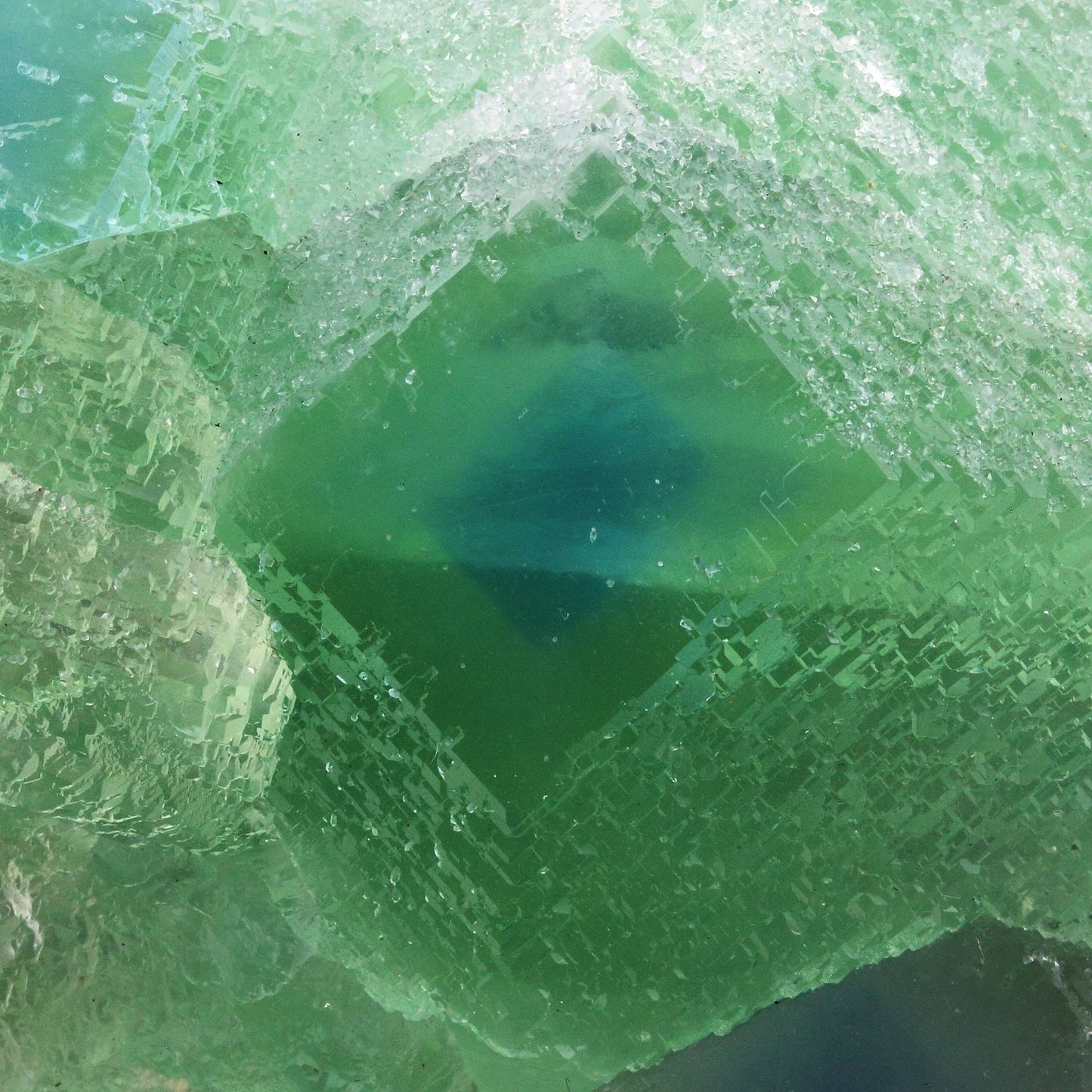 Fluorite. 5533.5 carats. Chine