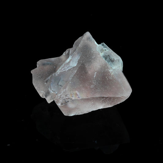 Fluorite rose. 8.13 carats. Massif du Mont-Blanc, France