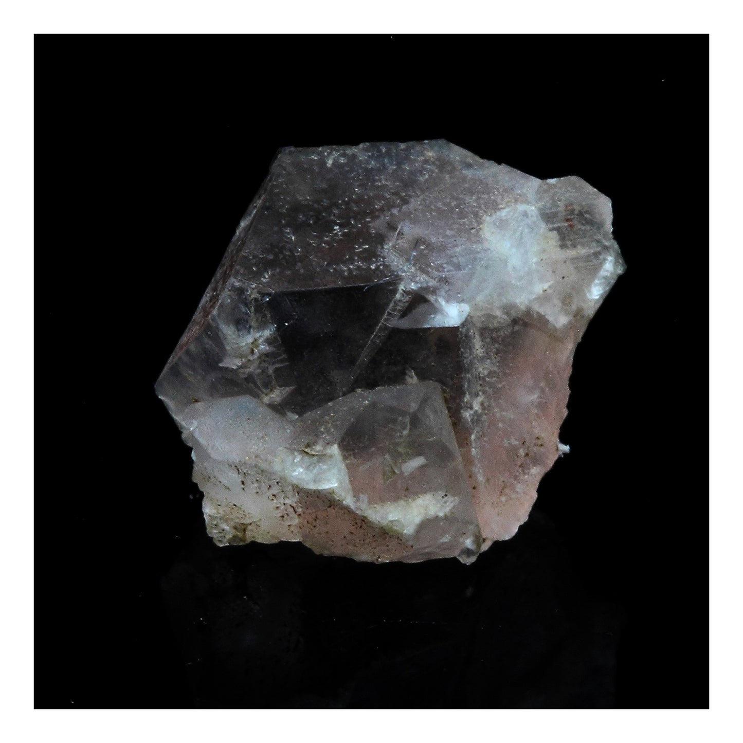 Fluorite rose. 4.04 carats. Massif du Mont-Blanc, France