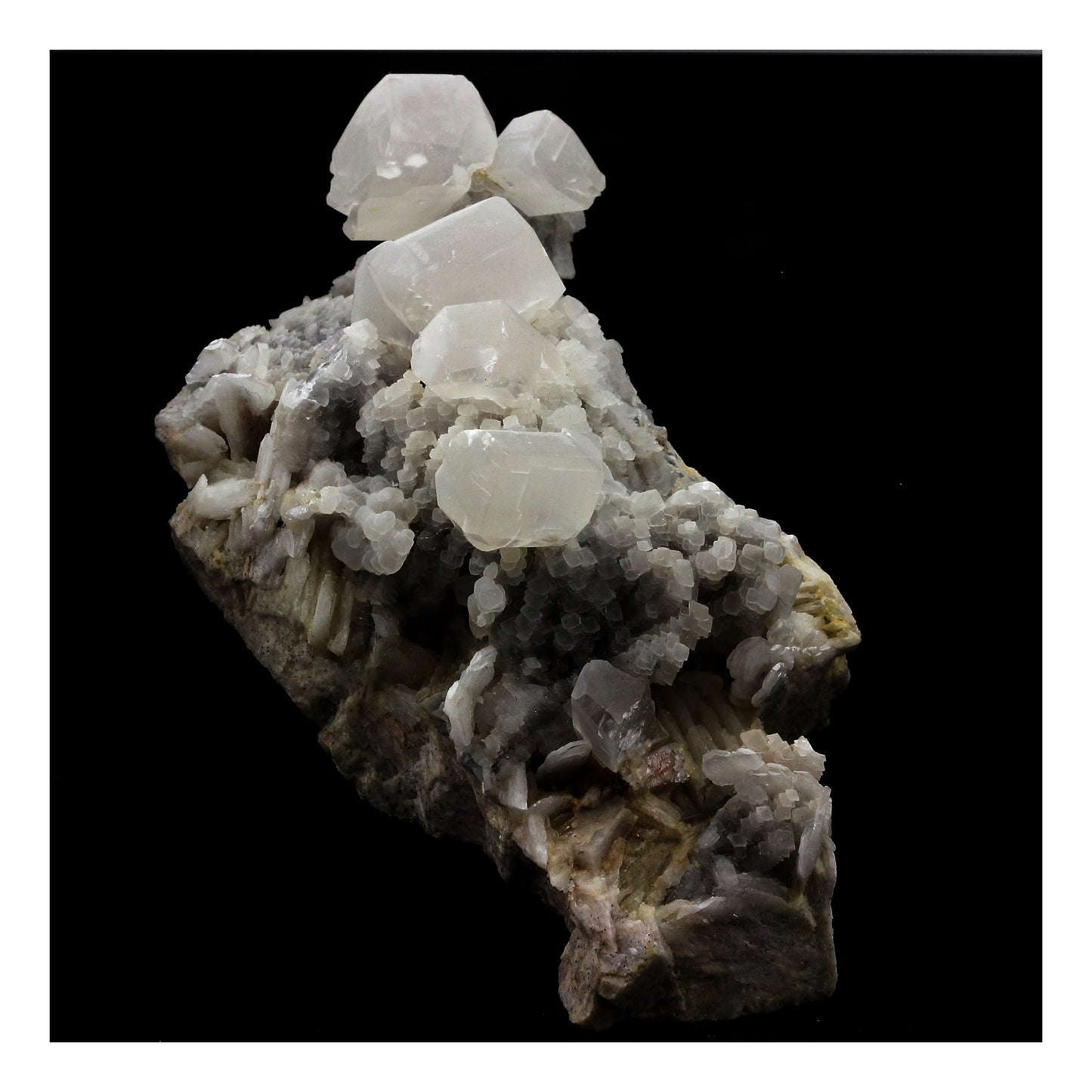 Baryte, Calcite. 1989.5 carats. Saint-Péray, Ardèche, France