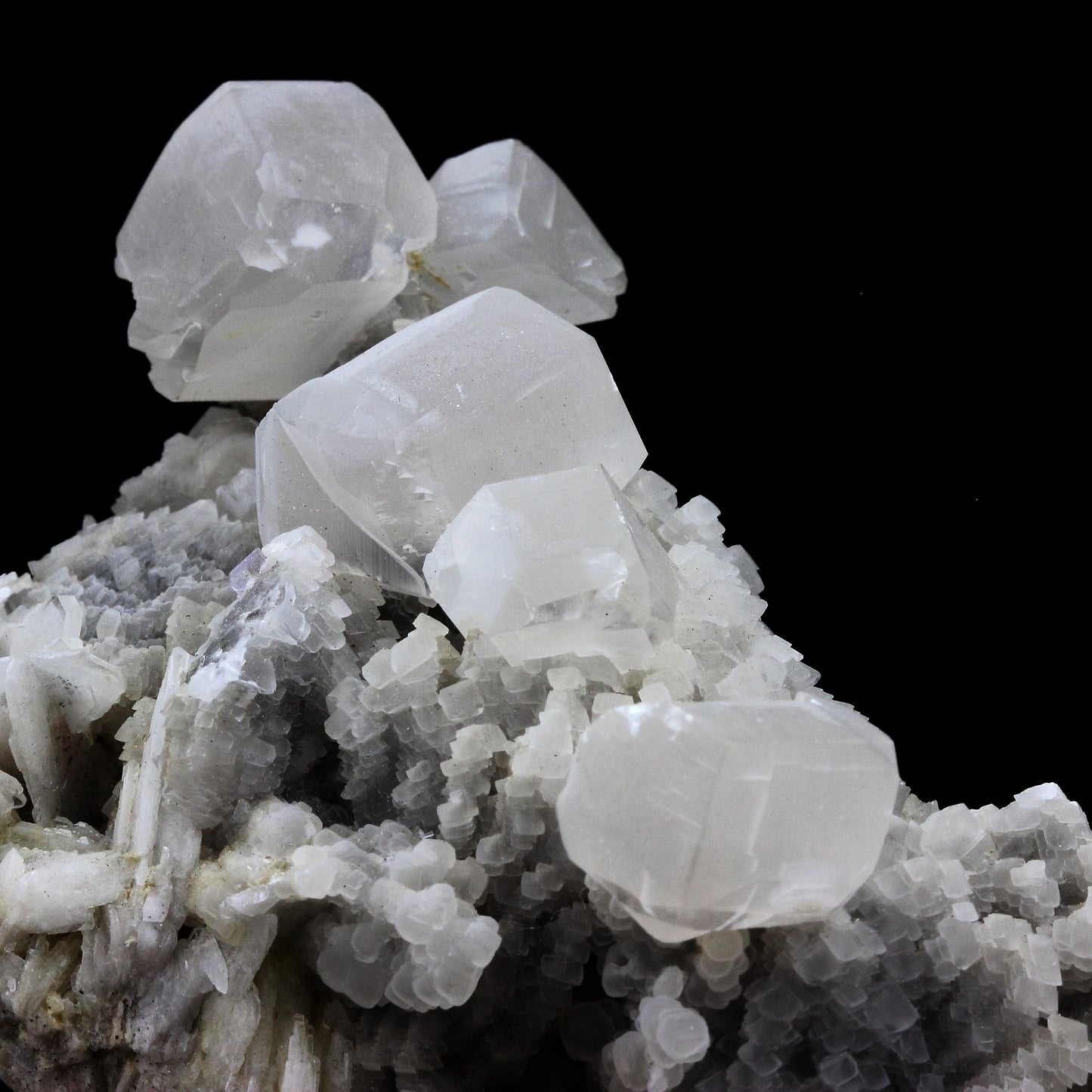 Baryte, Calcite. 1989.5 carats. Saint-Péray, Ardèche, France