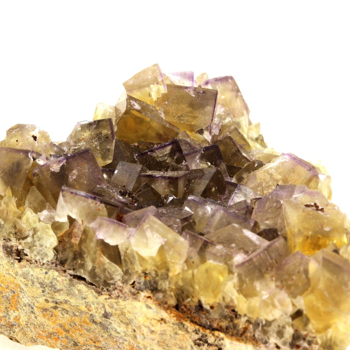 Fluorite. 602.5 carats. Valzergues, Aveyron, Occitanie, France