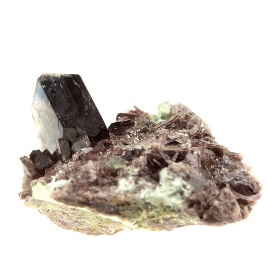 Axinite- (Fe). 78.5 carats. New Melones Dam, Californie, Etats-Unis