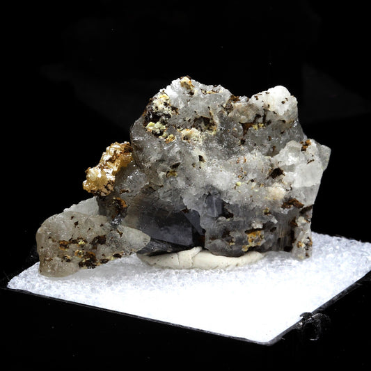 Stolzite sur Cerusite. 129.5 carats. Sainte-Lucie Mine, Occitanie, France
