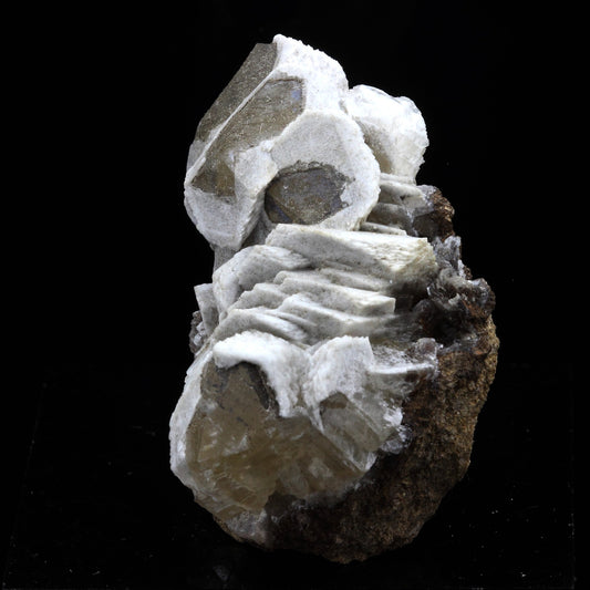 Calcite. 214.0 carats. Les Bondons, Lozère, France