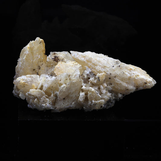 Calcite. 345.0 carats. Cuzac, Lot, Occitanie, France