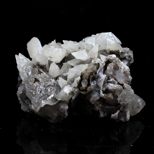 Calcite. 375.5 carats. Cuzac, Lot, Occitanie, France