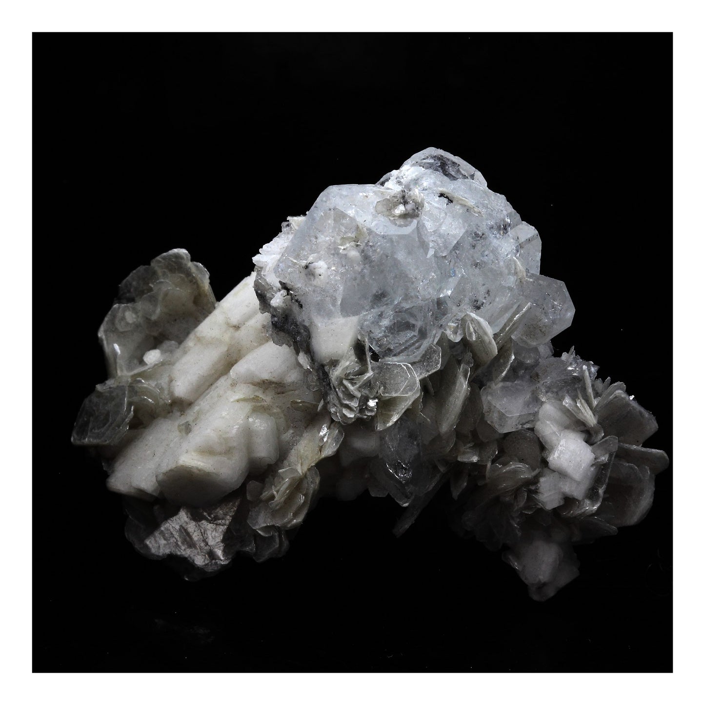 Goshenite, Muscovite, 191.0 carats, Mianyang, Sichuan, Chine