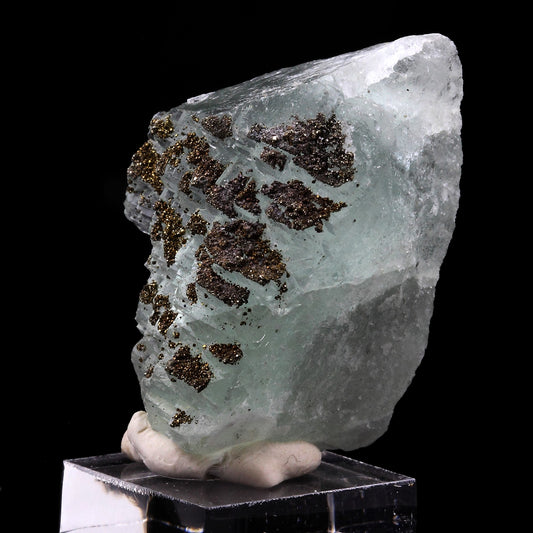 Fluorite + Pyrite. 161.0 carats. Aouli, Midelt Province, Drâa-Tafilalet, Maroc