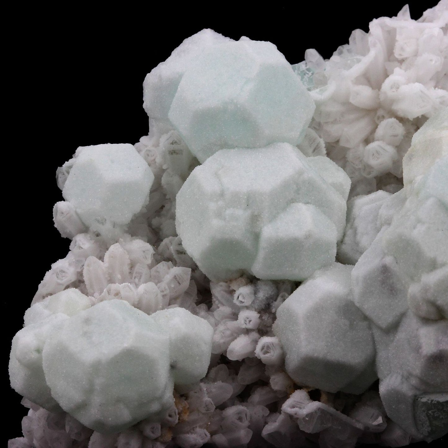 Fluorite + Quartz. 1402.0 carats. Deer Trail Mine, Cottonwood Creek, Piute Co., Utah, USA