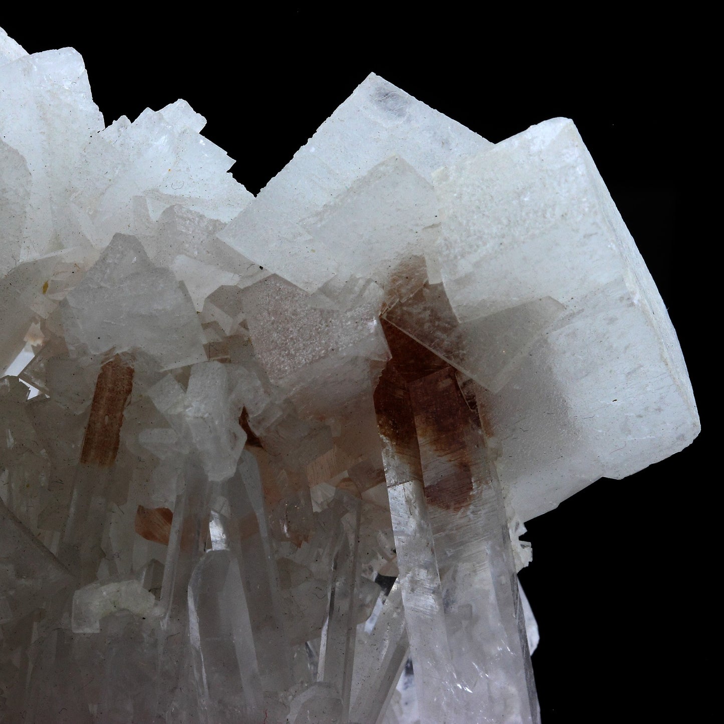 Quartz + Baryte. 2989.0 carats. Hunan, Chine