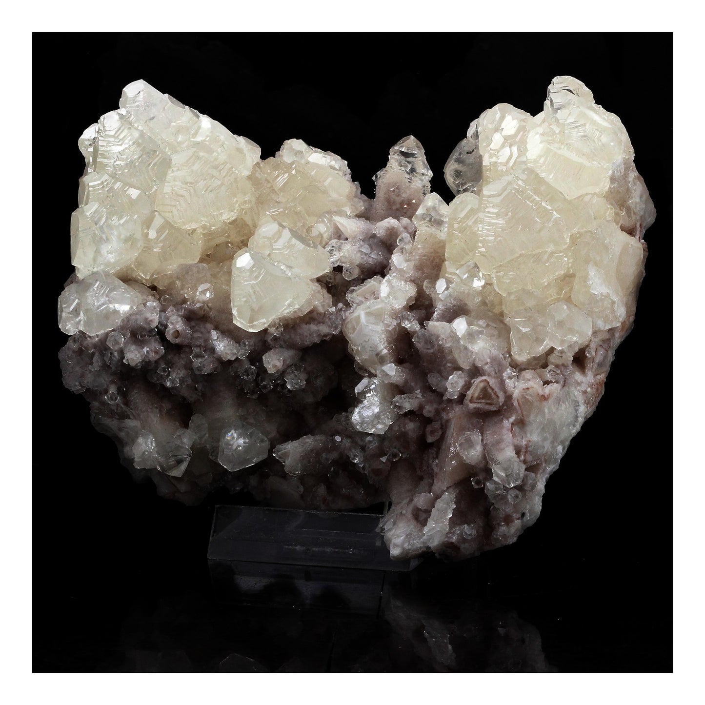 Calcite. 2269.0 carats. Hunnan, Chine