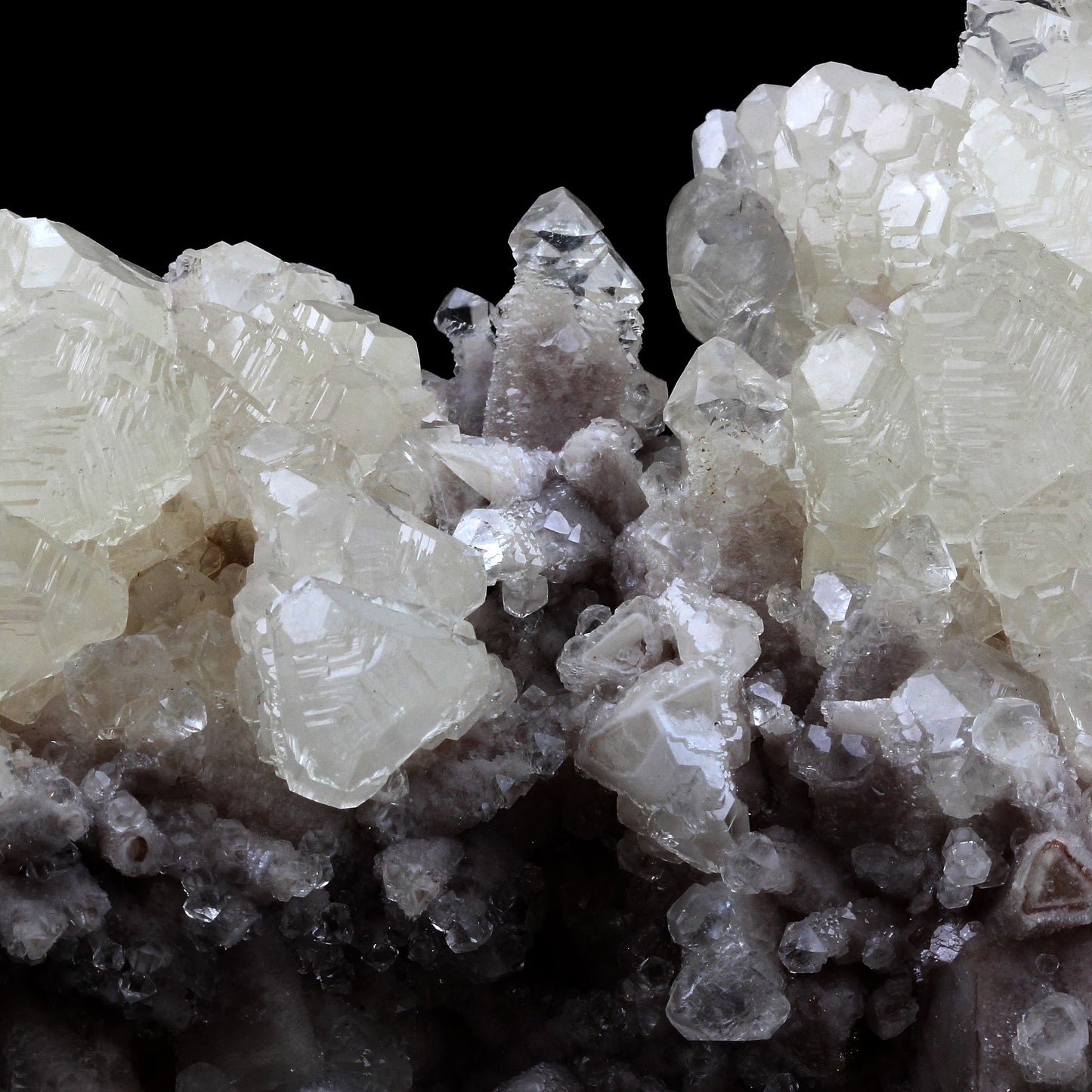 Calcite. 2269.0 carats. Hunnan, Chine
