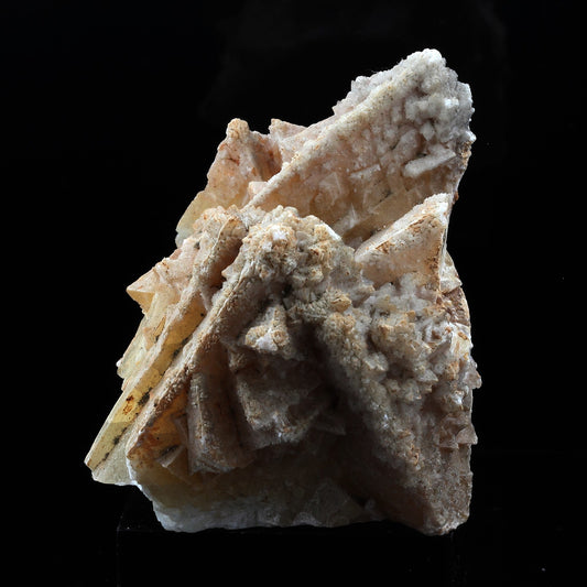 Calcite. 1170.5 carats. Cabrerets, Lauzès, Lot, France