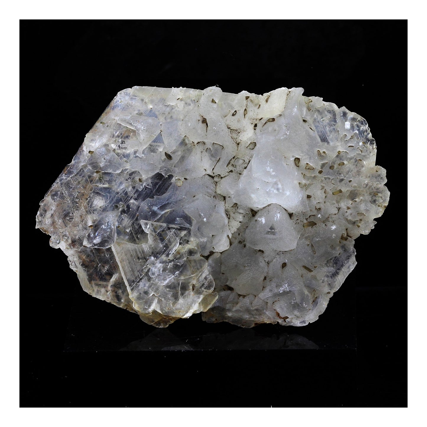 Calcite. 81.0 carats. La Combe de la Selle, Bourg d'Oisans, France