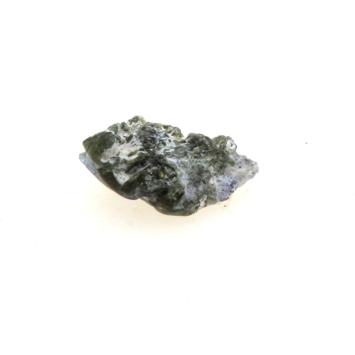 Bénitoïte. 0.100 carats. San Benito Co., California, USA