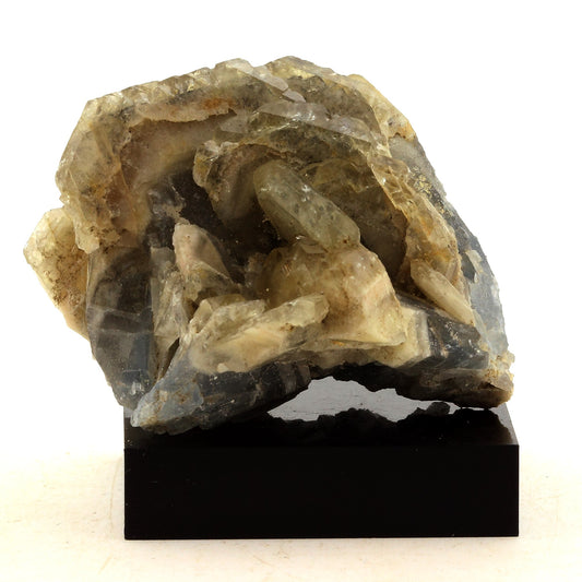 Baryte. 462.0 carats. Saint-Georges-les-Bains, Ardèche, France