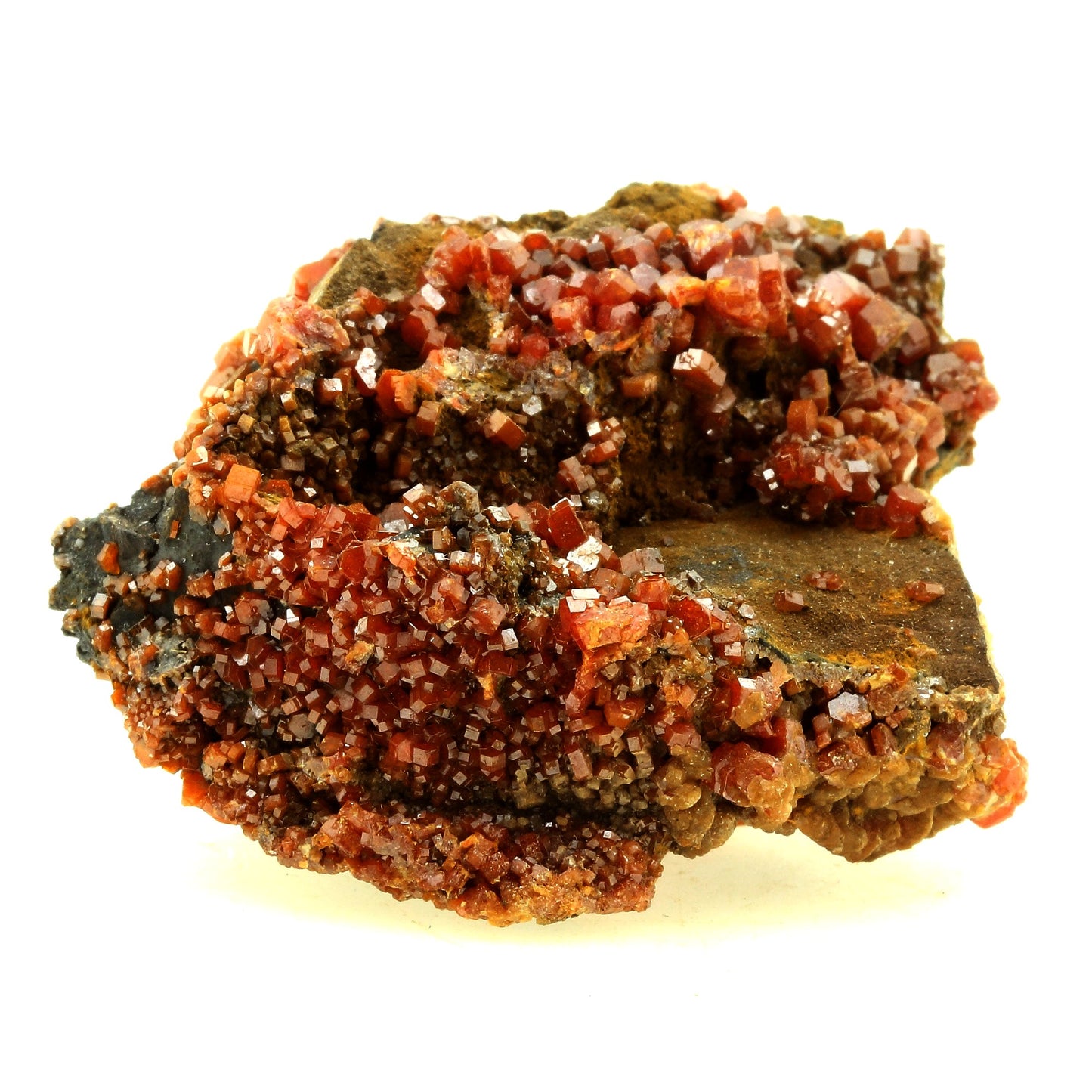 Vanadinite + Goethite. 376.5 carats. Taouz, Meknès-Tafilalet Region, Maroc