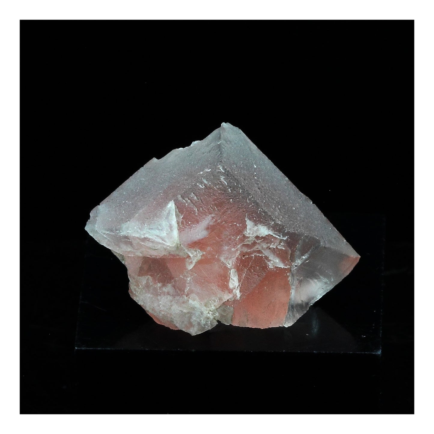 Fluorite rose. 13.0 carats. Massif du Mont-Blanc, France