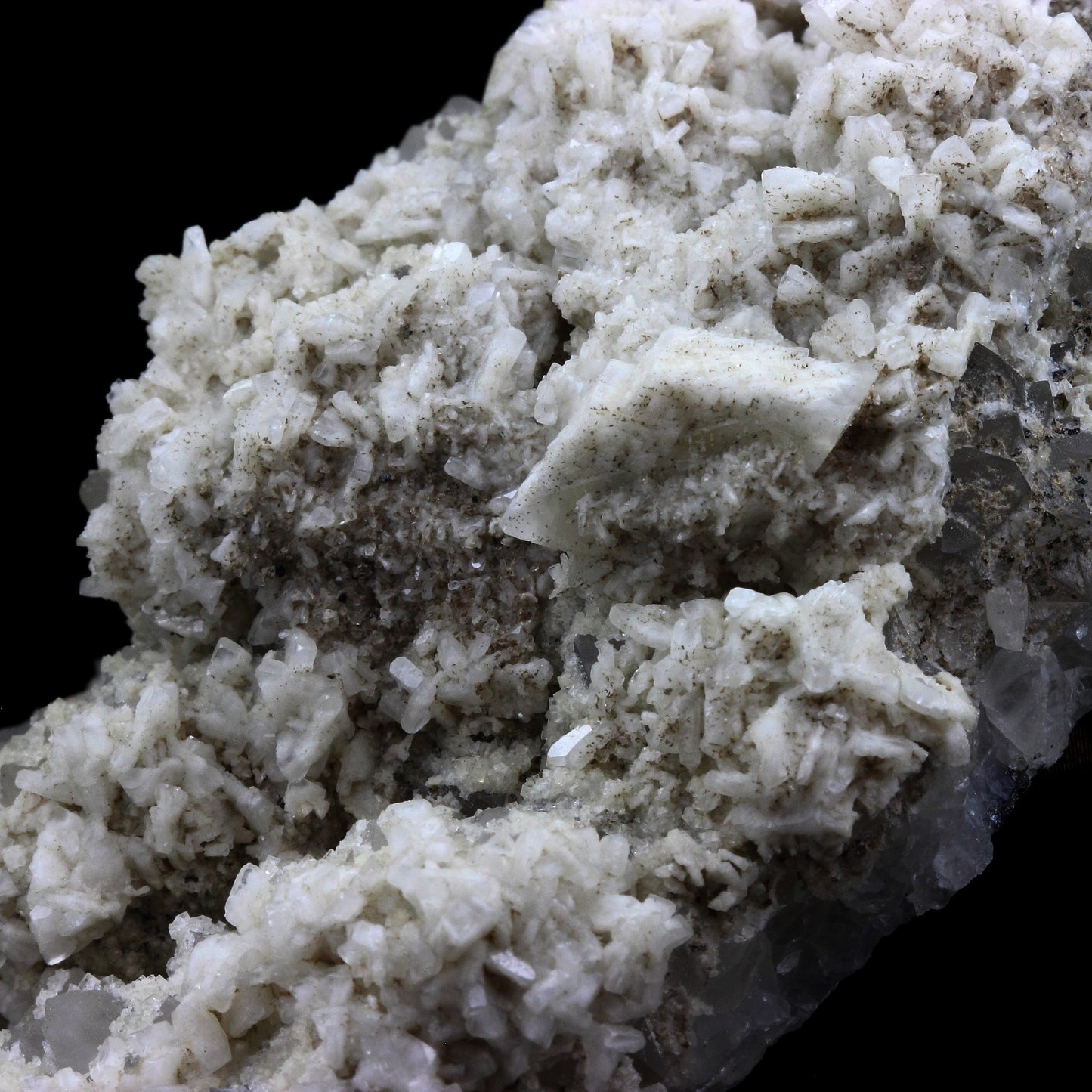 Baryte + Fluorite + Quartz + Sphalerite. 1320.0 carats. Fontsante, Var, France