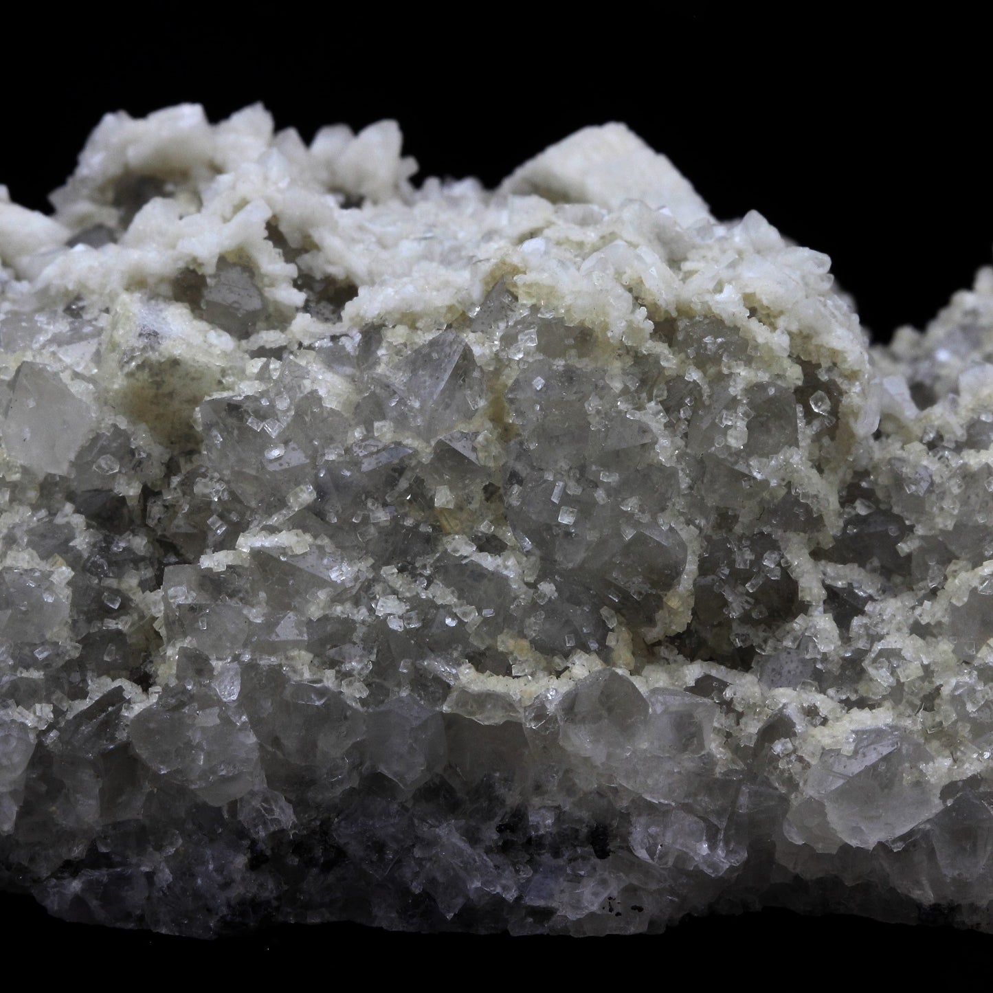 Baryte + Fluorite + Quartz + Sphalerite. 1320.0 carats. Fontsante, Var, France