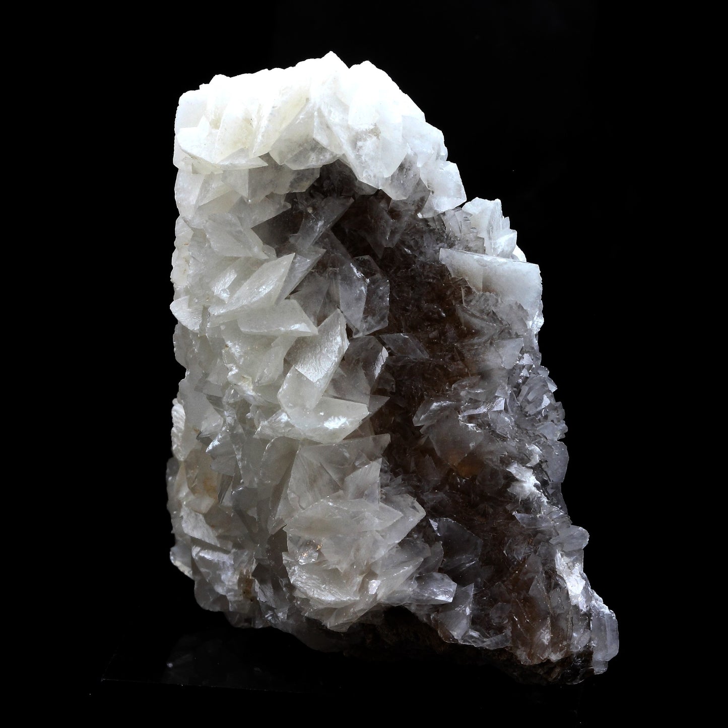 Calcite. 874.0 carats. Lamalou-les-Bains, Hérault, France