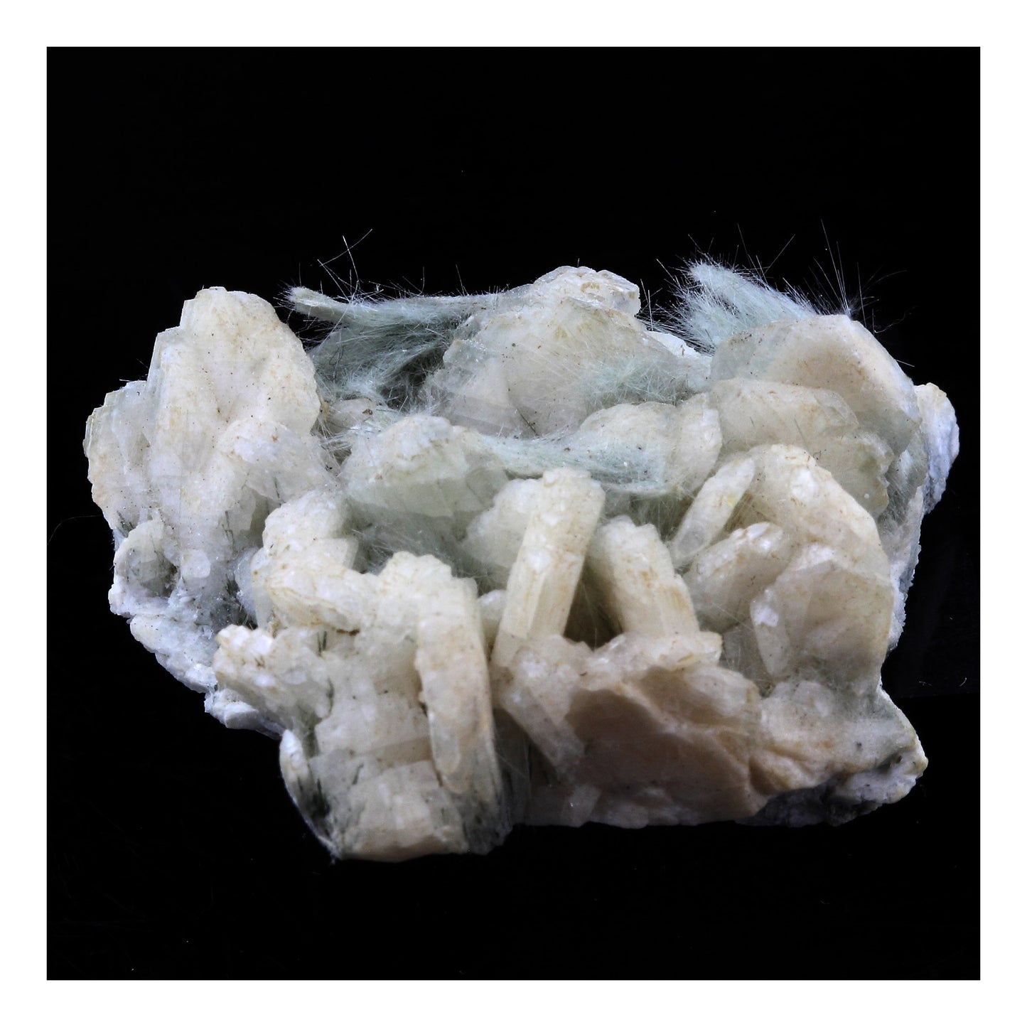 Albite + Byssolite, 97.0 carats, Saint-Véran area, Hautes-Alpes, Provence-Alpes-Côte d'Azur, France