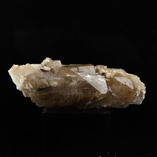 Anatase + Quartz. 211.0 carats. Entre Deux Roches, Massif de la Lauzière, France
