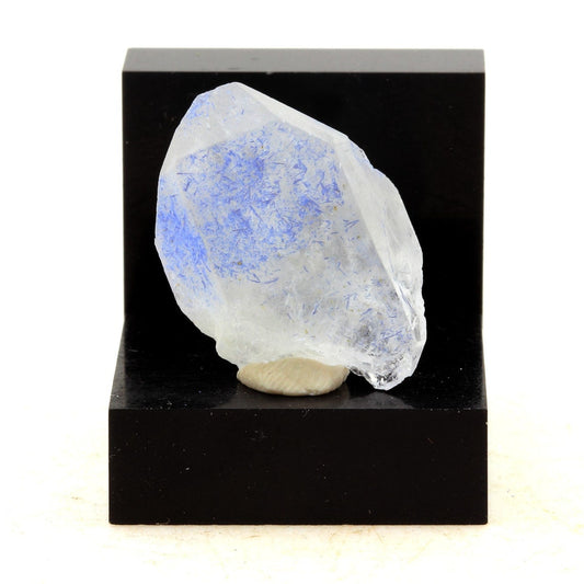 Quartz + Dumortierite, 37.39 carats, Vaca Morta quarry, Bahia, Brésil