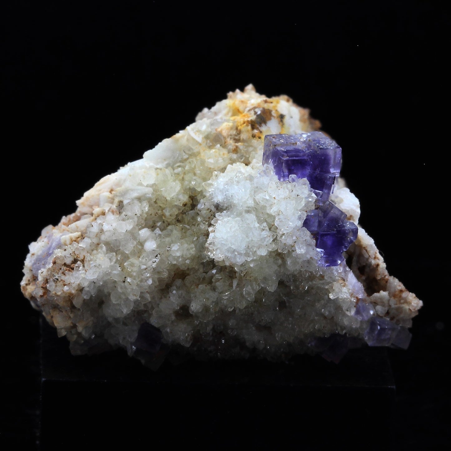 Fluorite + Baryte + Quartz. 119.0 carats. La Cabaña, Berbes, Asturias, Espagne