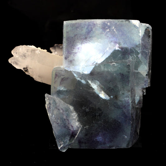Fluorite + Quartz. 2034.0 carats. Taolin Mine, Linxiang, Hunan, Chine