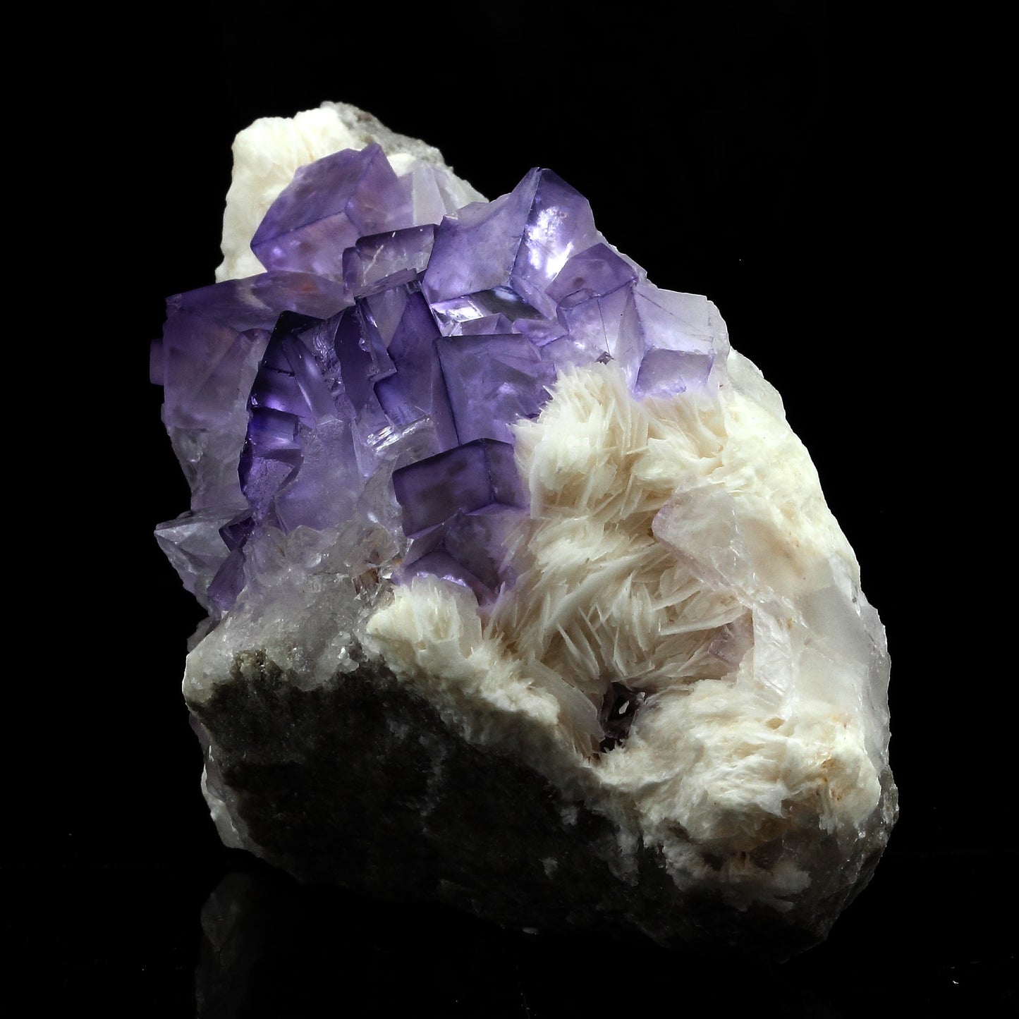 Fluorite + Baryte. 1714.0 carats. Taourirt Province, L'oriental Region, Maroc