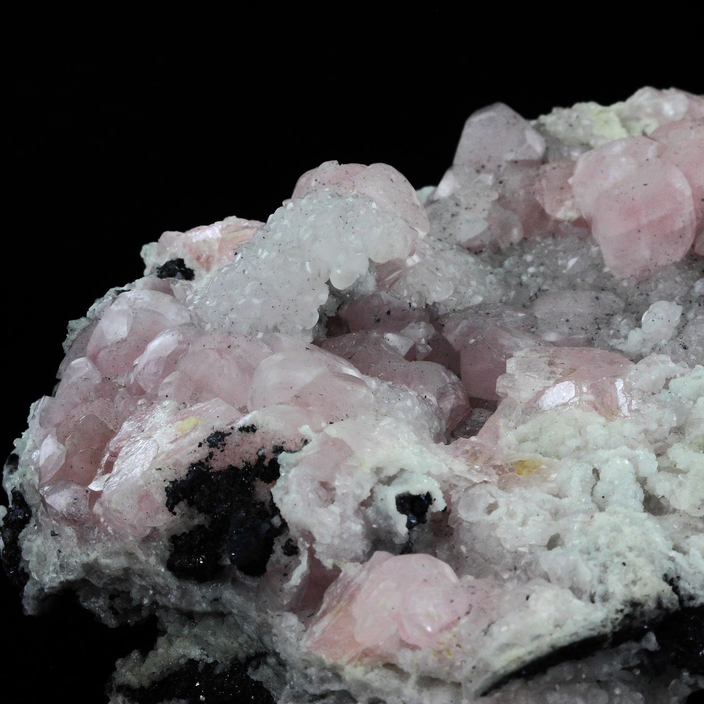 Calcite. 4994.0 carats. 2nd Sovetskii Mine, Dalnegorsk, Russie