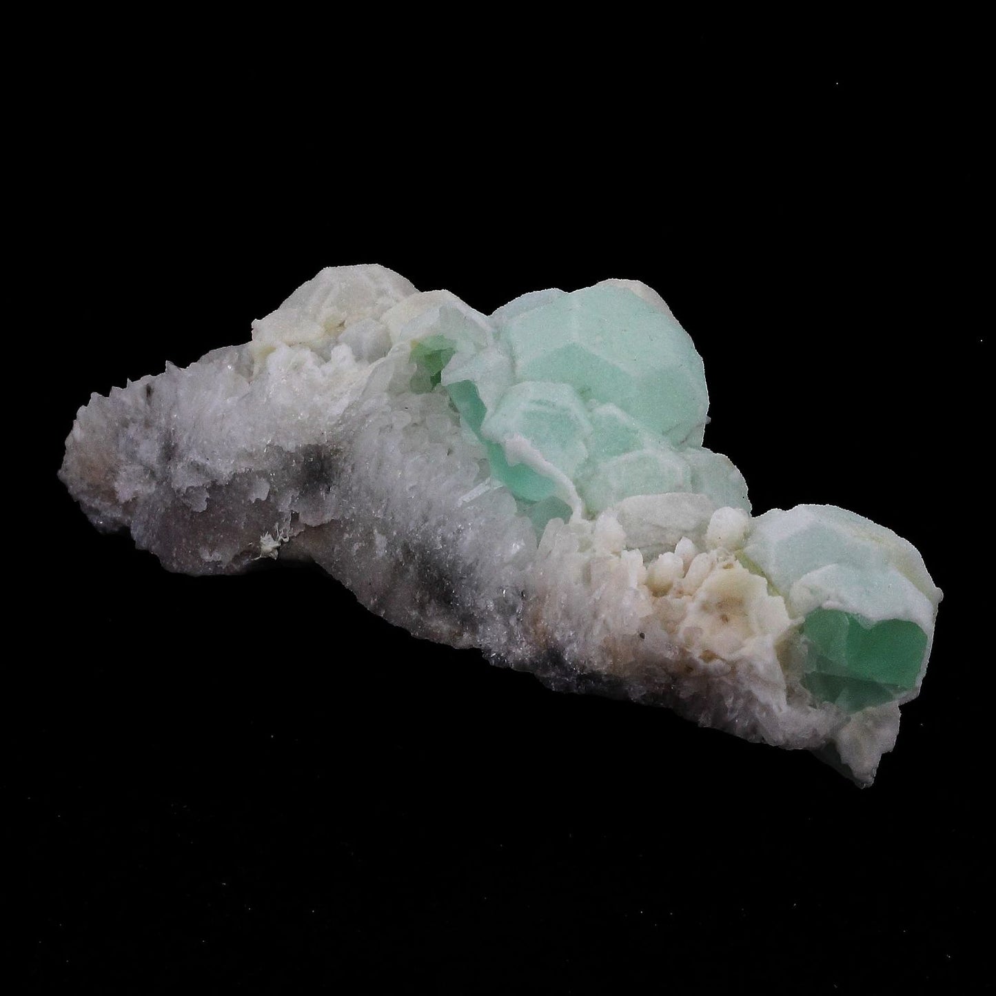 Fluorite + Quartz. 1009.0 carats. Deer Trail Mine, Cottonwood Creek, Piute Co., Utah, USA