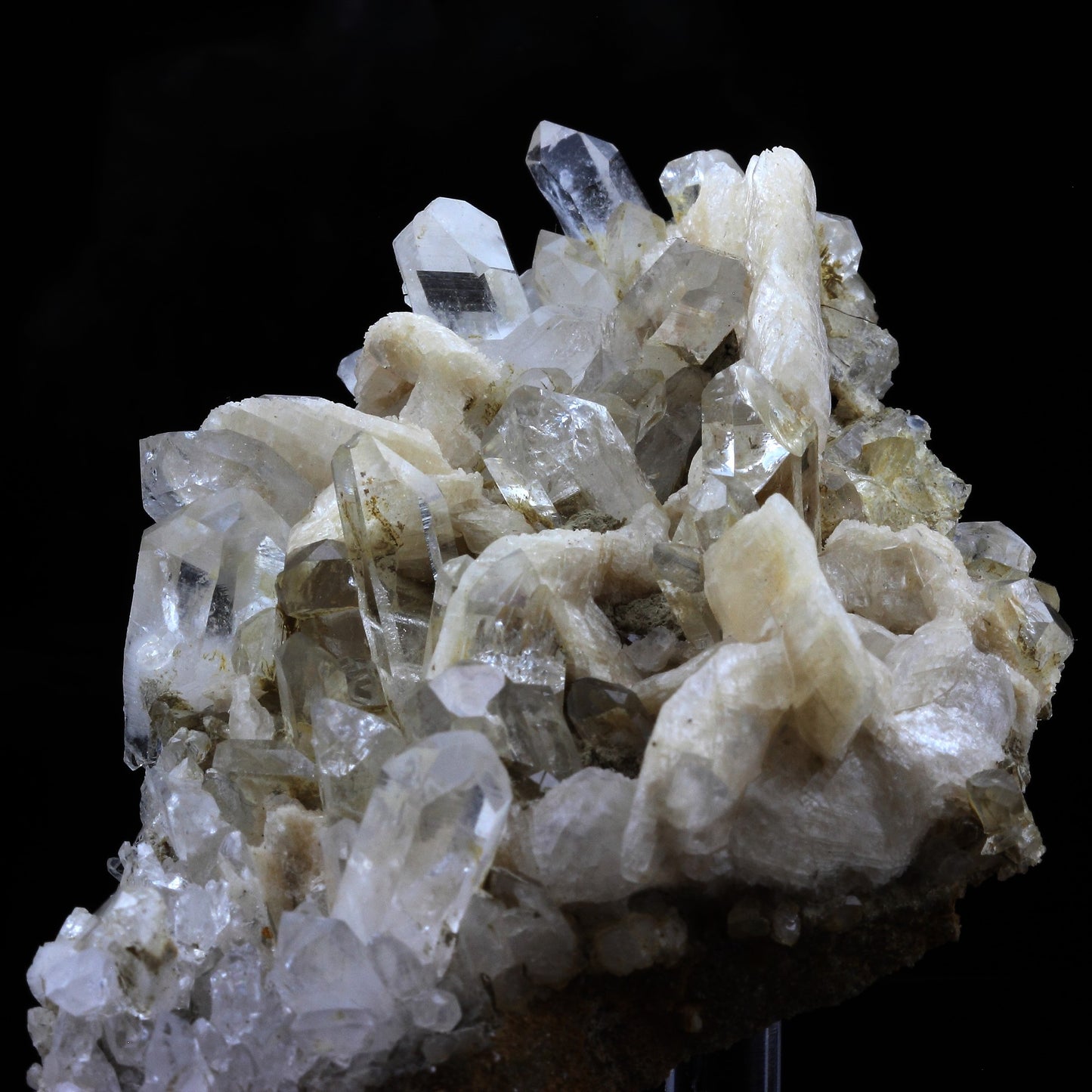 Quartz Biterminé + Calcite. 758.0 carats. Aiguille du Goléon, Oisans, France