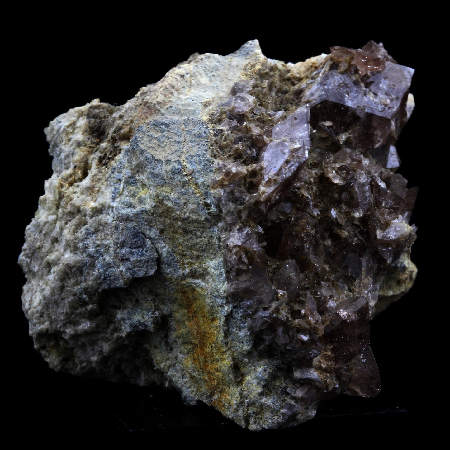 Axinite. 263.0 carats. Chamrousse, Belledonne, Isère, France