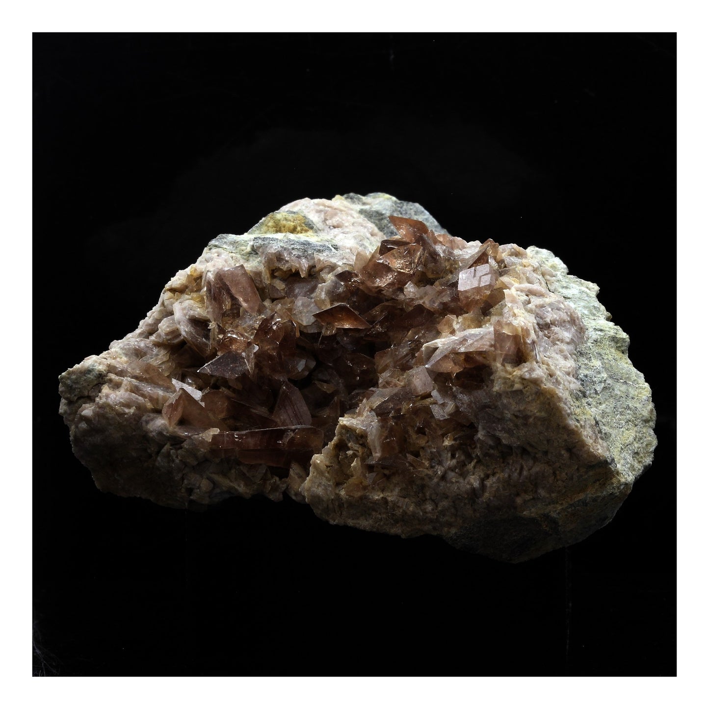 Axinite. 1135.0 carats. Chamrousse, Belledonne, Isère, France