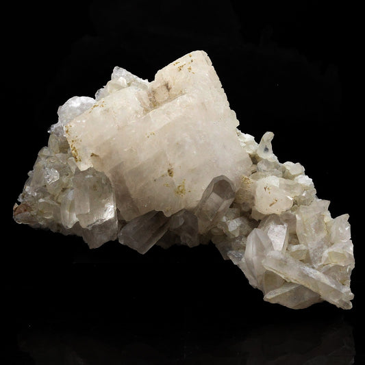 Quartz + Calcite. 1085.0 carats. Plan du Lac, Oisans, Savoie, France