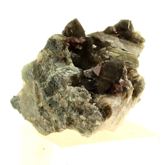 Anatase + Quartz + Chlorite. 77.0 carats. Les Rousses, Vaujany, Isère, France