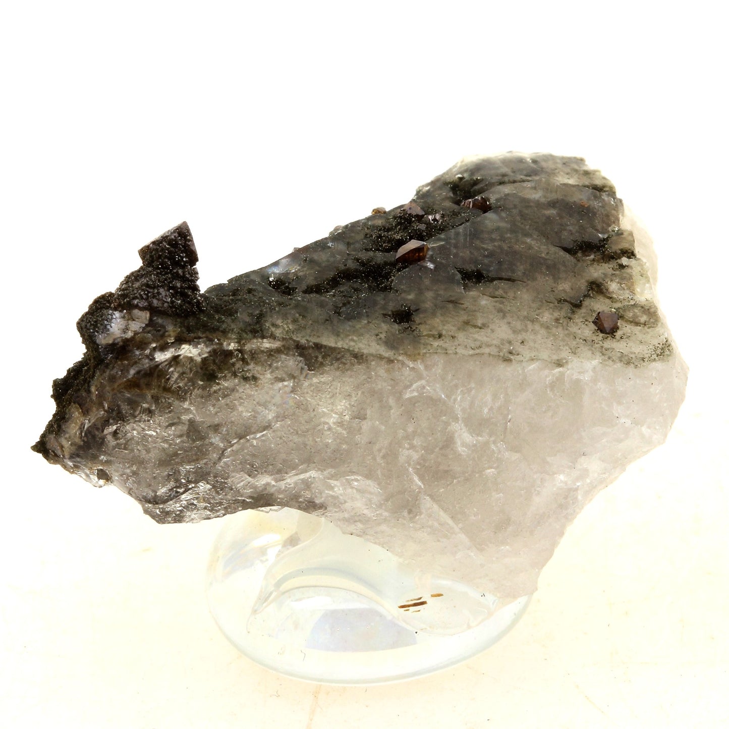 Anatase + Quartz + Chlorite. 101.0 carats. Les Rousses, Vaujany, Isère, France