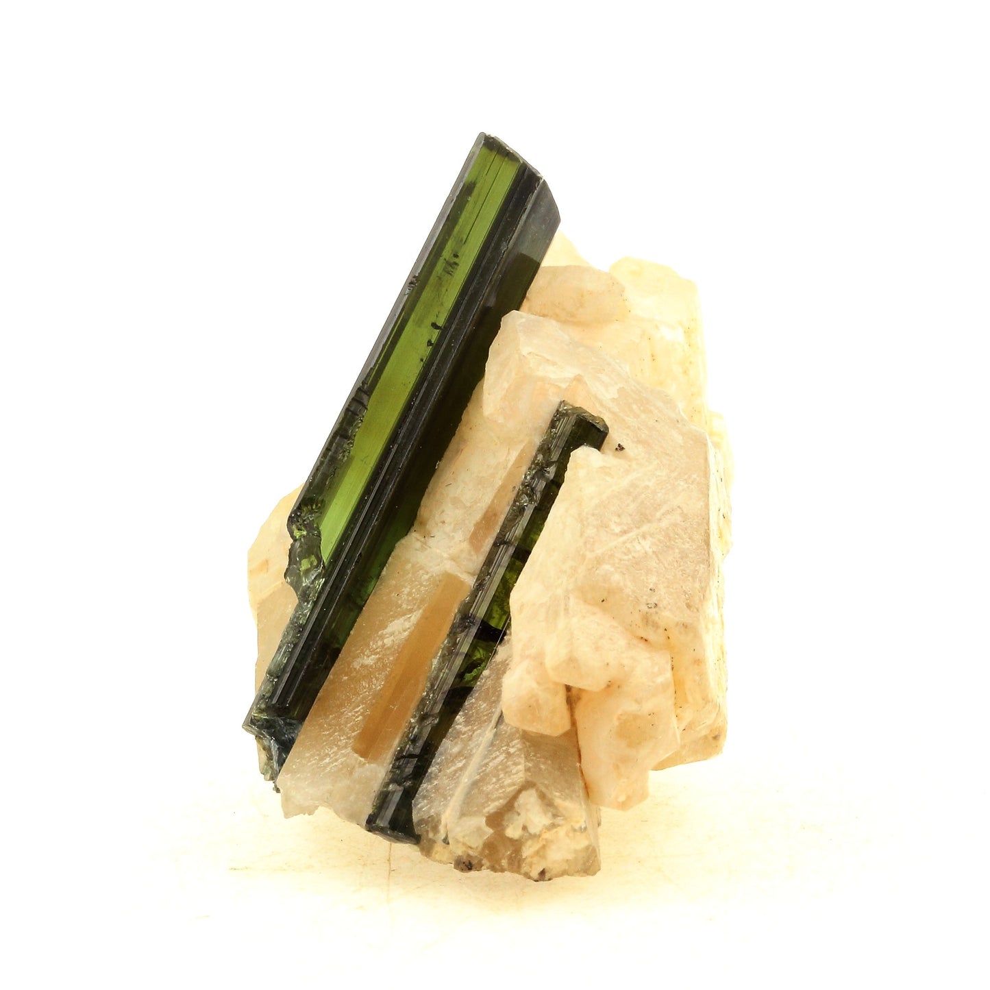 Tourmaline Verdelite. 145.0 carats. Minas Gerais, Brésil