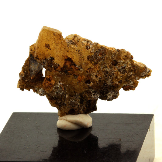 Stolzite. 16.0 carats. Sainte Lucie, Lozère, France